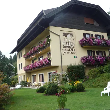 - - Gaestehaus Gabriele Дроболлах-ам-Фаакер-Зее