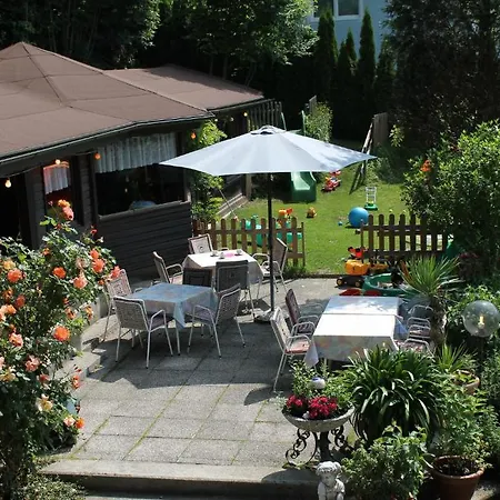 Apartmán - - Gaestehaus Gabriele Drobollach am Faakersee