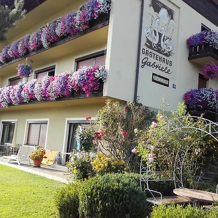 - - Gaestehaus Gabriele Apartmán *
