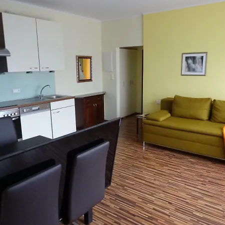 Apartmán - - Gaestehaus Gabriele Drobollach am Faakersee