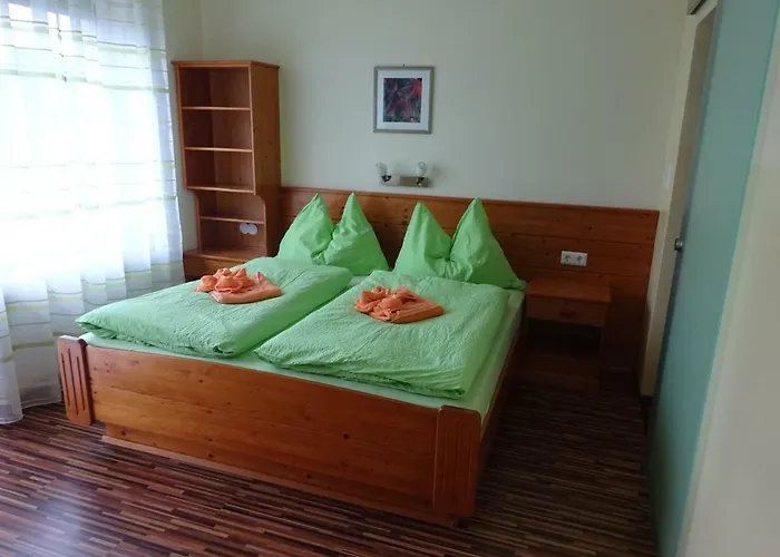 - - Gaestehaus Gabriele * Drobollach am Faakersee