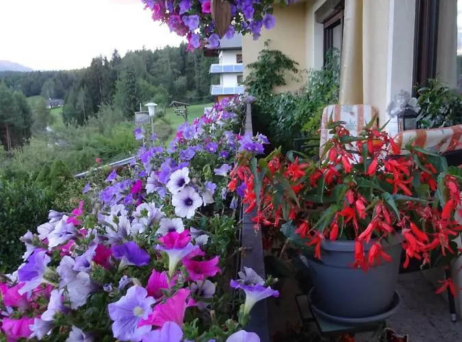 - - Gaestehaus Gabriele Apartament *